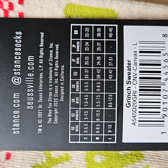 THE GRINCH SOCKS - Picture 7 of 9